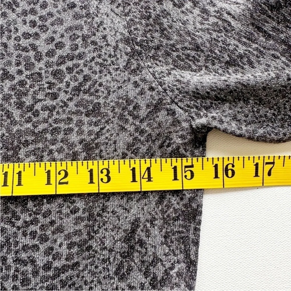 Diane Von Furstenberg DVF Sweater Snake Print Grey Black Metallic Size Small